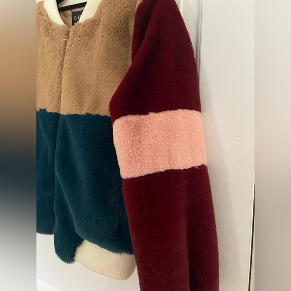 SHACI Bomber Style Faux Fur Jacket - Picture 5 of 5